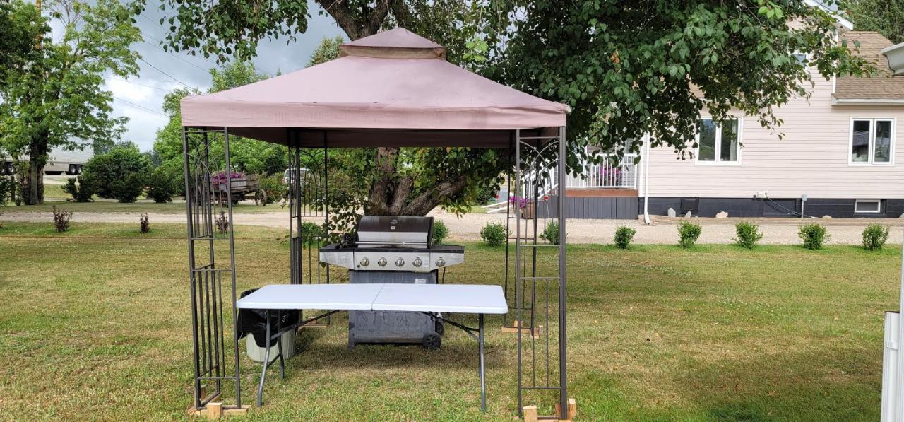 Neepawa Motel Zewnętrze zdjęcie